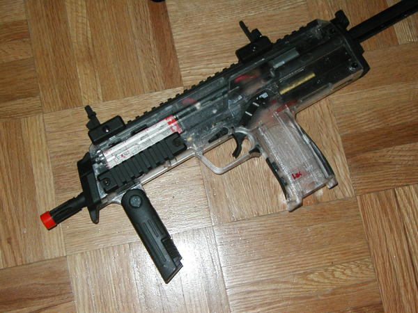 HK MP7