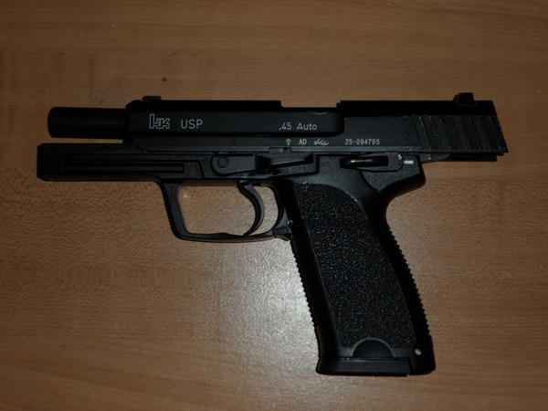 HK USP .45 ACP, empty